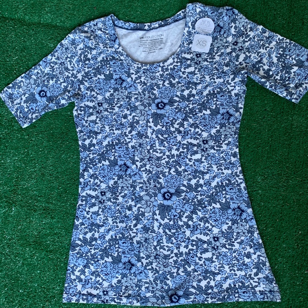 DE Collection Essential Half Sleeve Tee BRAND NEW